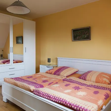 Hochwald Familienhaus, Cleaning Included Rascheid